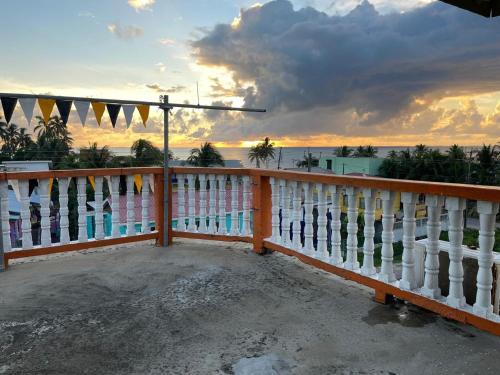 Balkons/terase, Chaleanor Hotel in Dangriga