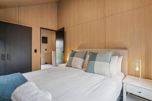 The Shearers Retreat | Prime Location with parking - image 11