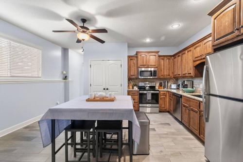 Home Away from Home 2 Close to KCI Airport, Weston in Platte City (MO)