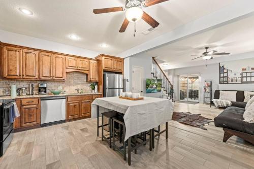 Home Away from Home 2 Close to KCI Airport, Weston in Platte City (MO)