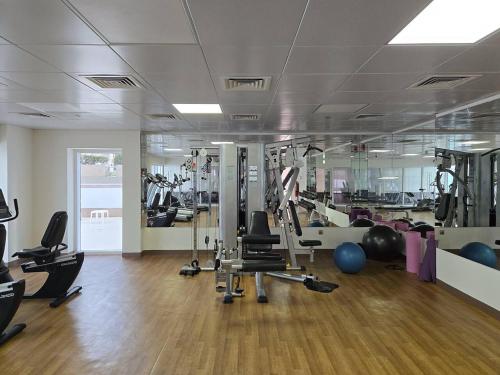 Business Bay 1 BR on Canal 7 min to Dubai Mall - image 2