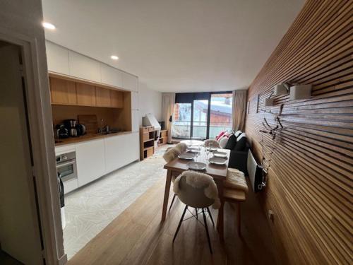 Avoriaz - Appartement rénové - 7 pers, 3 ch, balcon - FR-1-633-38, Morzine