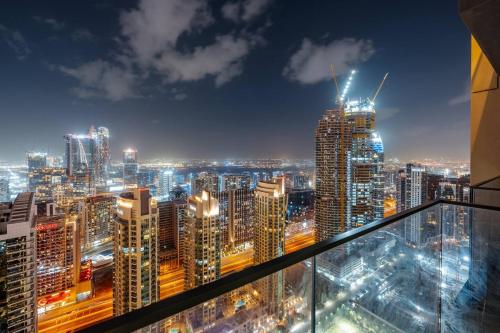 Luxury 2 bed 5 mins walk to Dubai Mall and Burj Khalifa - image 11