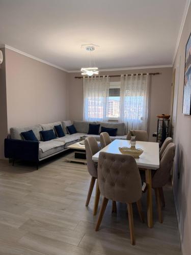 Flori Sea Apartment - image 5