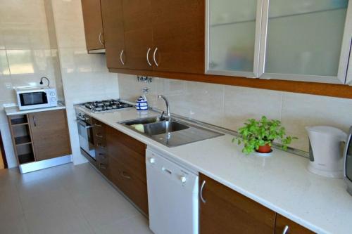 Apartment with 2 bedrooms in Infantado in Loures in โลเรส