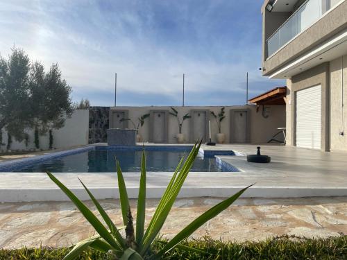 Skats, villa aycha in Kelaa Kebira