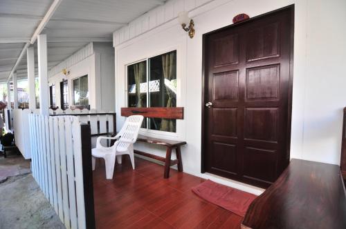 บริการและสิ่งอำนวยความสะดวก, พีพี ทวิน ปาล์ม บังกะโล (Phi Phi Twin Palms Bungalow) in เกาะพีพี