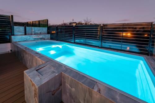 Large Groups - 2mi from Downtown - Sleeps 24, Nashville