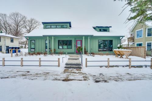 Less Than half Mi to Downtown Quiet Northfield Apartment in Northfield (MN)