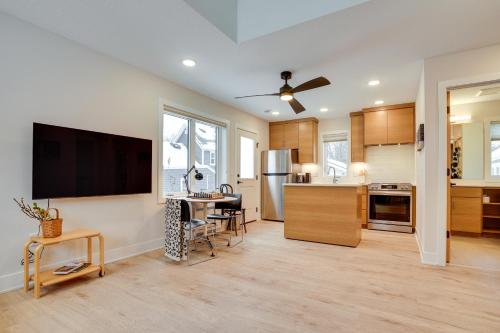 Less Than 1 Mi to Carleton College WFH-Friendly Apartment in Northfield (MN)