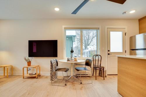 Less Than 1 Mi to Carleton College WFH-Friendly Apartment in Northfield (MN)