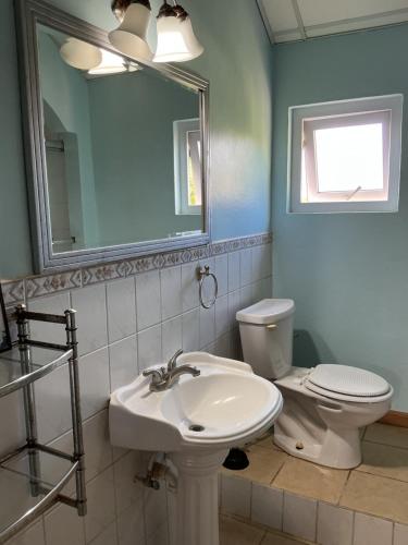 Sunset Oasis in Анс-Лавуа