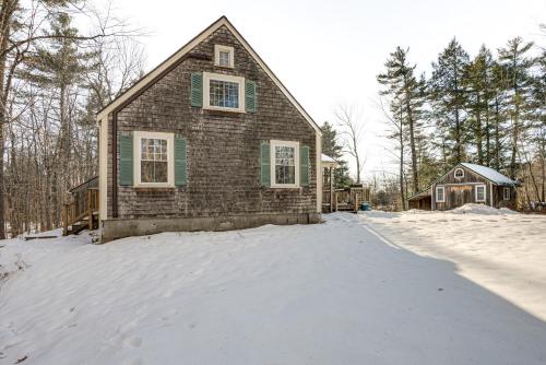 Charming Cottage with Mount Monadnock Views! - image 2