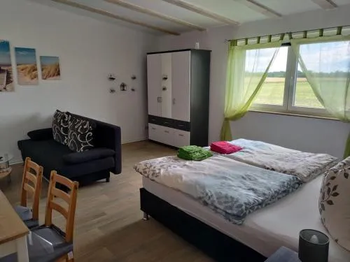 Apartment Nette Wohnung in Großsteinberg mit Grill und Terrasse by Interhome in Pomssen, Deutschland
