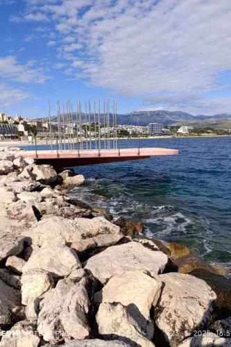 Apartment Apartment mit Terrasse by Interhome - Location saisonnière - Barutana