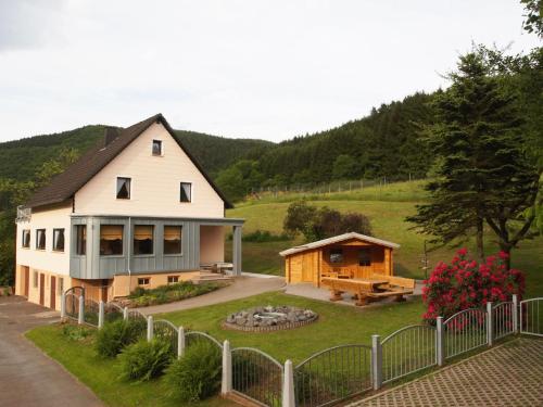 Holiday Home für 11 Personen und 1 Kind by Interhome (Holiday Home fur 11 Personen und 1 Kind by Interhome) in 比雷斯博爾恩
