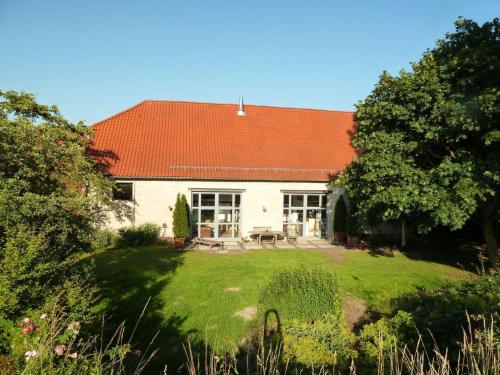 Holiday Home in Weenzen mit Großem Garten by Interhome in Weenzen, Deutschland