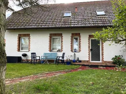 Apartment Landurlaub Mecklenburgische Seenplatte b- Waren Müritz by Interhome in Schwarzenhof, Deutschland