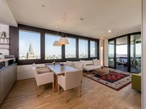 Apartment Skyflats City View by Interhome in Wien, Österreich