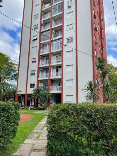 Apartment overlooking the lagoon on the costanera