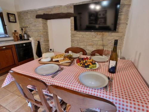 Apartment Cascina Bricco - Perletto Ferienwohnung by Interhome in Perletto