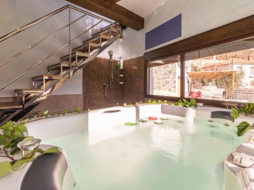 Holiday Home Mirador by Interhome in Laroya