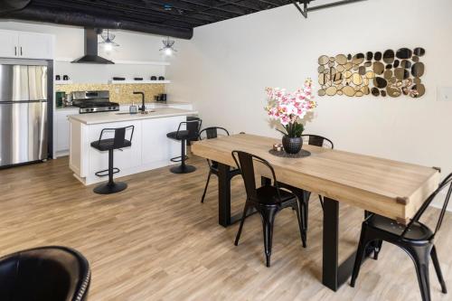 Stylish Family 3BR Guest House near Braves Stadium in Smyrna (GA)