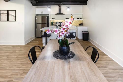 Stylish Family 3BR Guest House near Braves Stadium in Smyrna (GA)