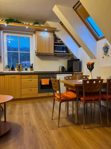 Kitchen, Apartman u sjezdovky Chata Alfa - Cerny Dul in Cerny Dul