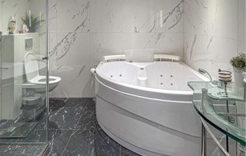 Bathroom, 4 Bedroom Lovely Home In Kristiansand S in Kristiansand