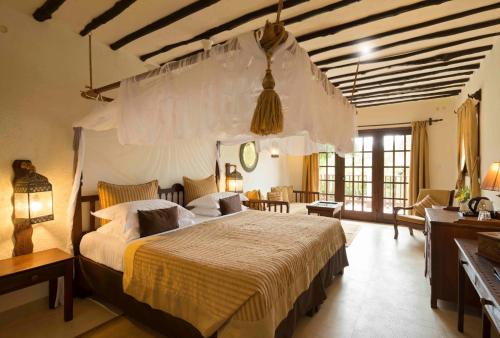 Breezes Beach Club & Spa