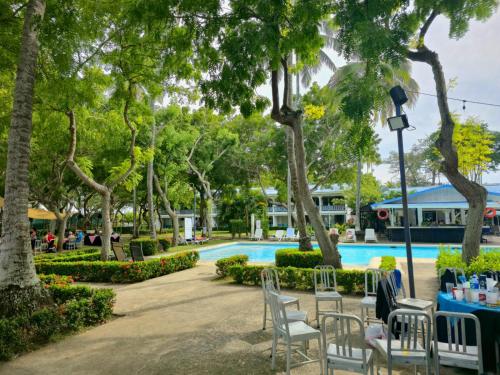 สระว่ายน้ำ, Puerto Azul Hotel in พันตาเรนนัส