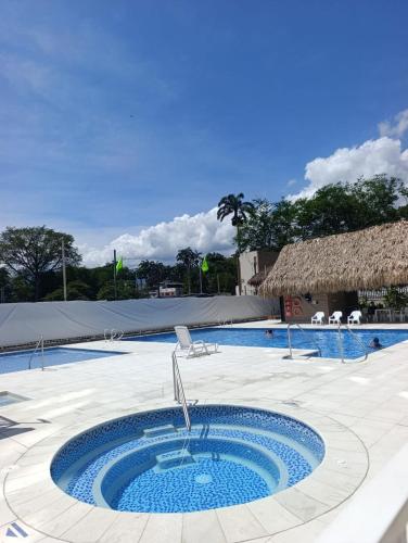 2 Piscinas en condominio y BBQ privado