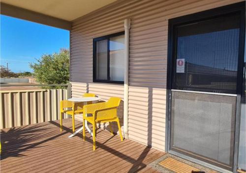 Terraza/balcón, The Sundowner Cabin & Tourist Park in Whyalla