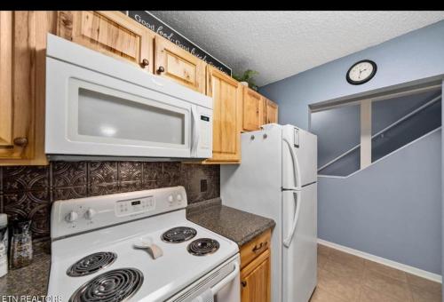 Kitchen, Lakeview Condo in the Heart of Fairfield Glade in Fairfield Glade (TN)