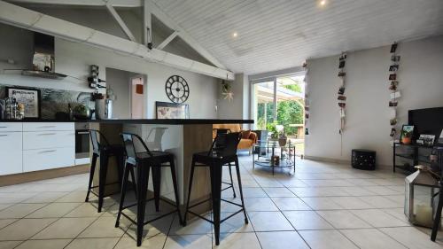 Charmante maison t3 avec 2 chambres et jardin clos in 盧瓦爾河畔圖瓦雷