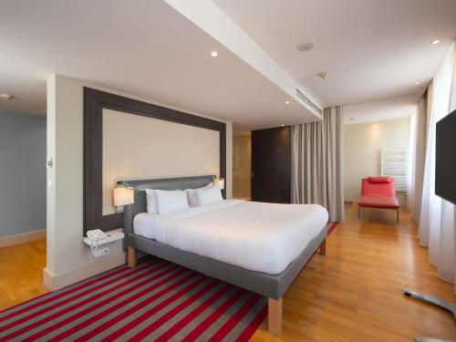 1 queen bed