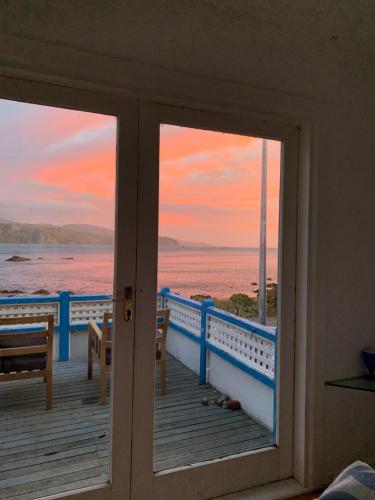 Hus på  m² i Seatoun, med 2 sovrum och 1 badrum (privat) (Breaker Bay. Paradise.) in Seatoun