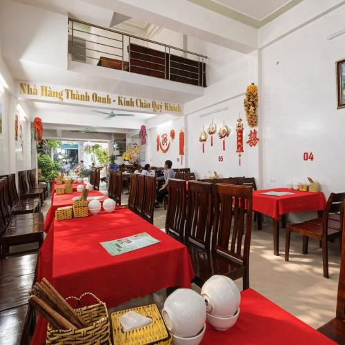 Restaurant, Hotel and Restaurant Thanh Oanh Yen Bai in Lao San Chay