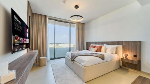 Relaxing Sea View 1 Bedroom Apartment Al Zorah - image 5