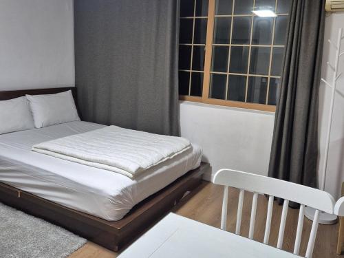 1 double bed