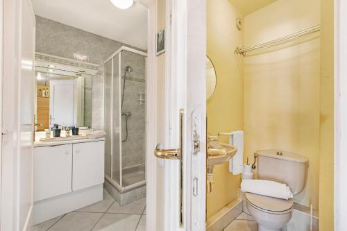 Open View In Center Menton - Happy Rentals - image 5