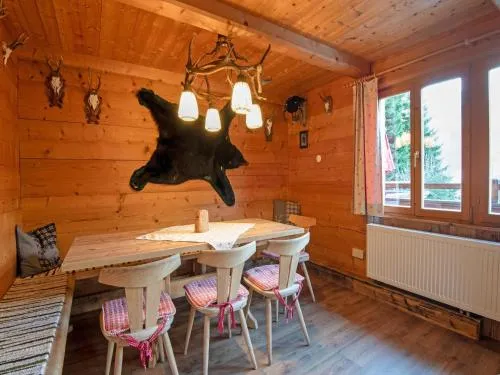 Chalet in Hochfügen near Ski Slopes in Hochfügen, Österreich