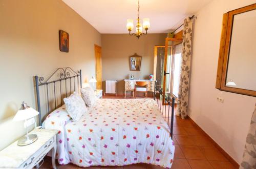 Catalunya Casas Spectacular mountain views, just 4km to the beach in Sant Cebria de Vallalta