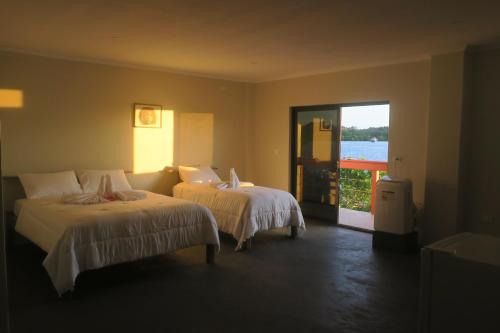 Zaru Hotel in Gizo