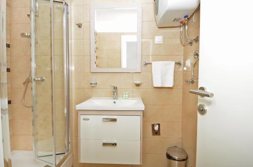 Guest House Mia - image 12