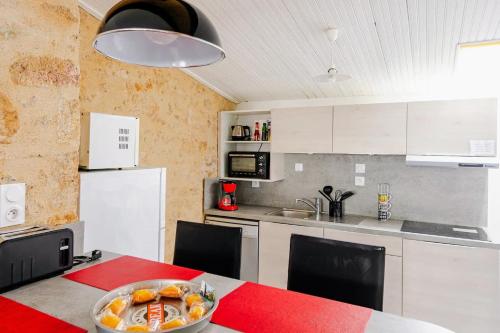 Proche Puy du Fou - Petite maison tendance loft in Saint Laurent Sur Sevre