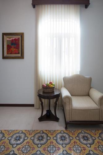 Delfina Boutique Hotel - image 2
