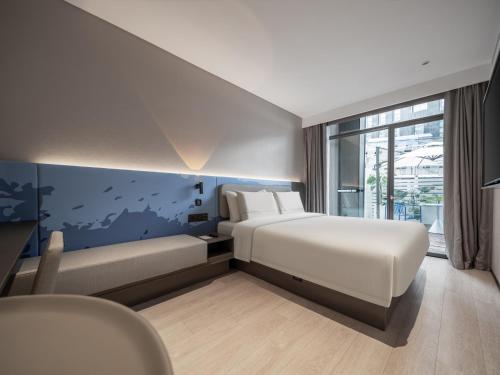 Atour Light Hotel Nanjing Deji Plaza Zhujiang Road - image 2