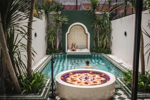 발리 Palmea Villa Seminyak by Ini Vie Hospitality - Soft Opening 싱글룸 스위트룸